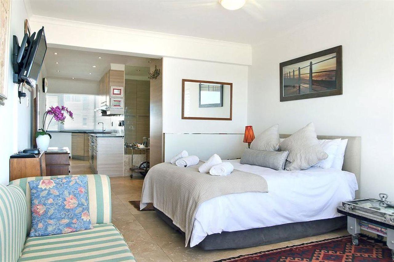 Dolphin Bay 2 Apartment Cape Town Bagian luar foto